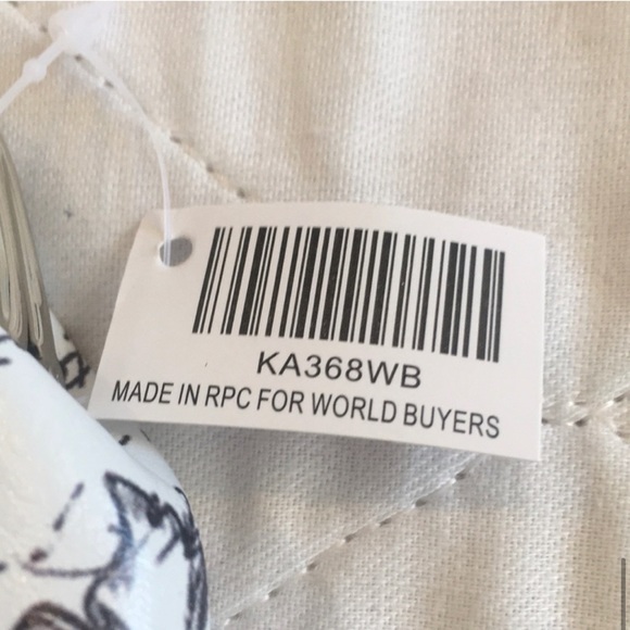 Garden Butterfly 🦋 Clasp Coin Purse NWT - Picture 6 of 10